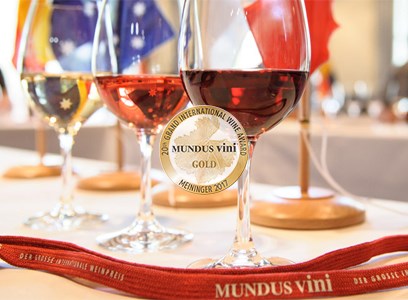 2016 Curvos Alvarinho awarded with Gold at the Mundus Vini Spring Tasting 2017